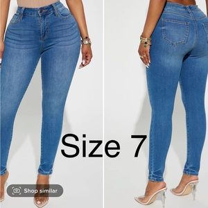 Fashion nova jeans size 7